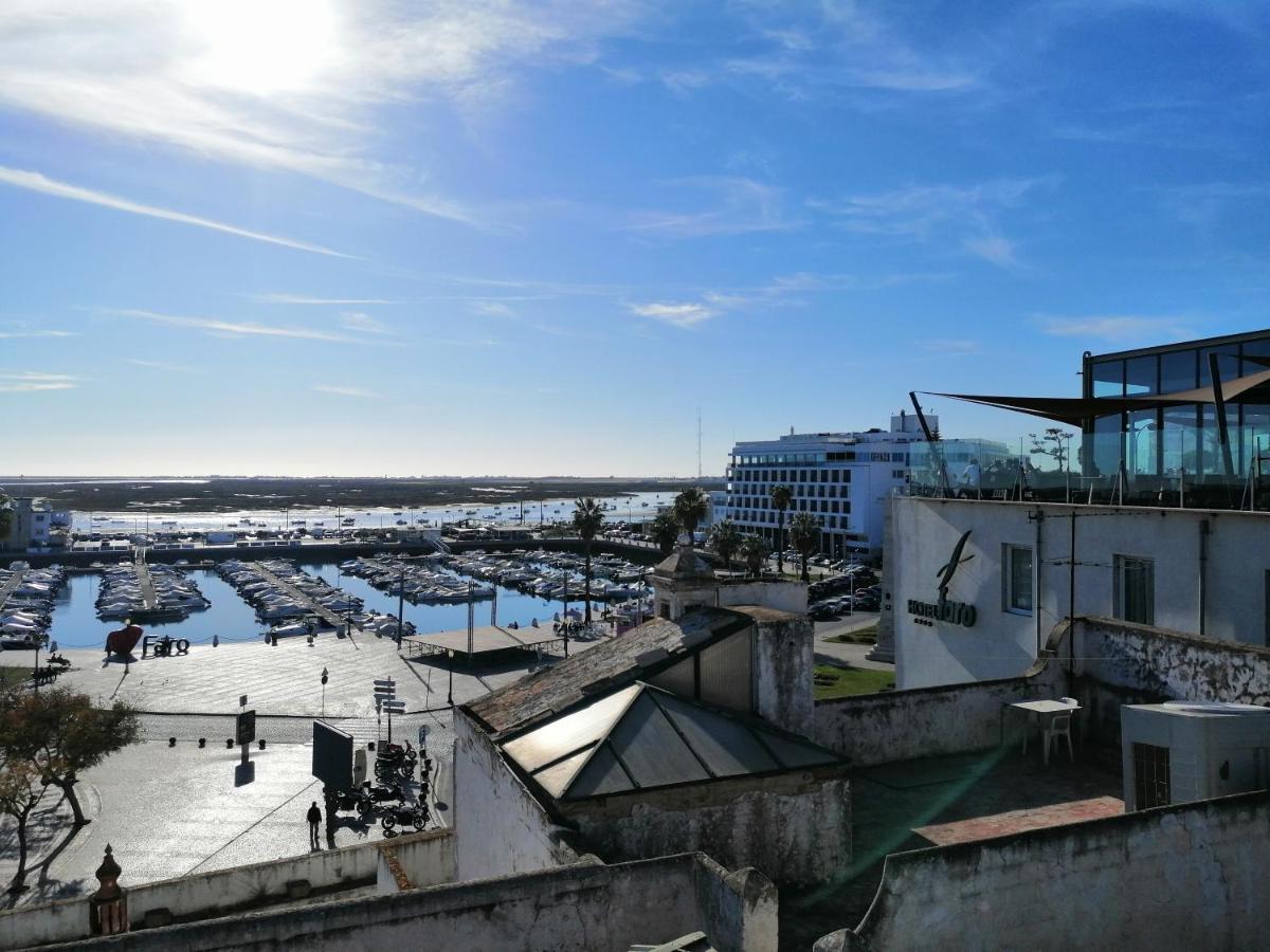 Happen!Ng Hotel Faro Exterior photo
