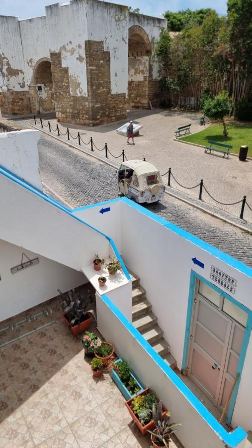 Happen!Ng Hotel Faro Exterior photo